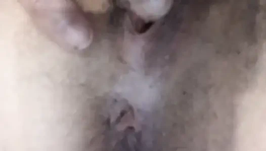 Ich Fingere Meine Muschi Und Meinen Kitzler Mit Neuem Fingerspielzeug