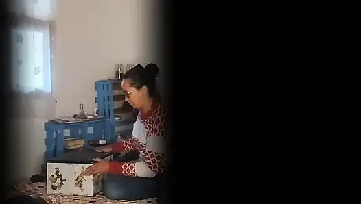 I Come to Jets in the Bathroom of the House of an Stepaunty and Almost Caught Me