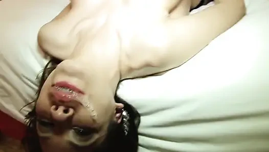 Stunning babe takes a good blowjob