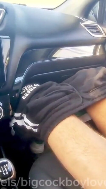 트럭 운전사는 서로 따먹어 고속도로에서 사정하고, 정액을 많이, 큰 자지. | 클립 1