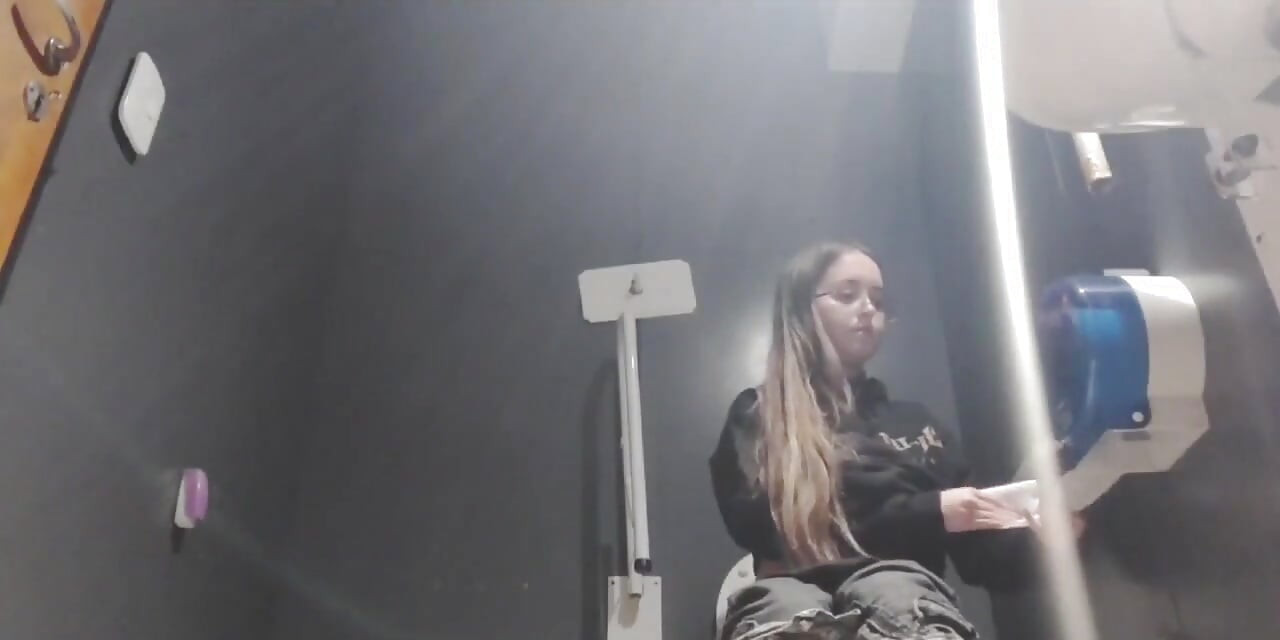 You Watch on Me Going to the Bathroom