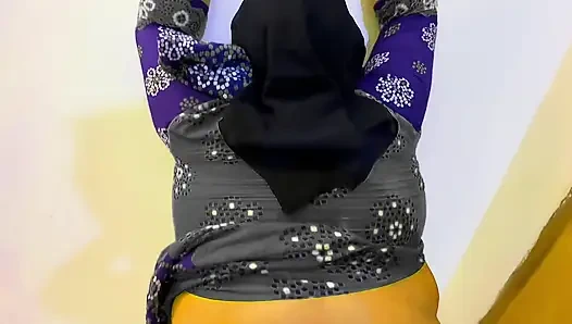 Desi Sexy Huge Ass & Big Tits Mother-in-law While Cleaning Room, Son-in-law Gets Hot Then Fucks Her