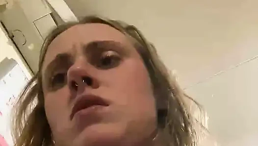 Трансляция началась на 04.02.2023 02:41, привет