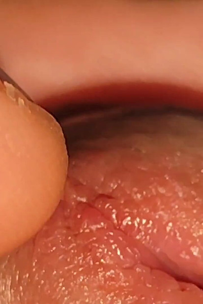 亀頭の穴を極限まで広げる方法。