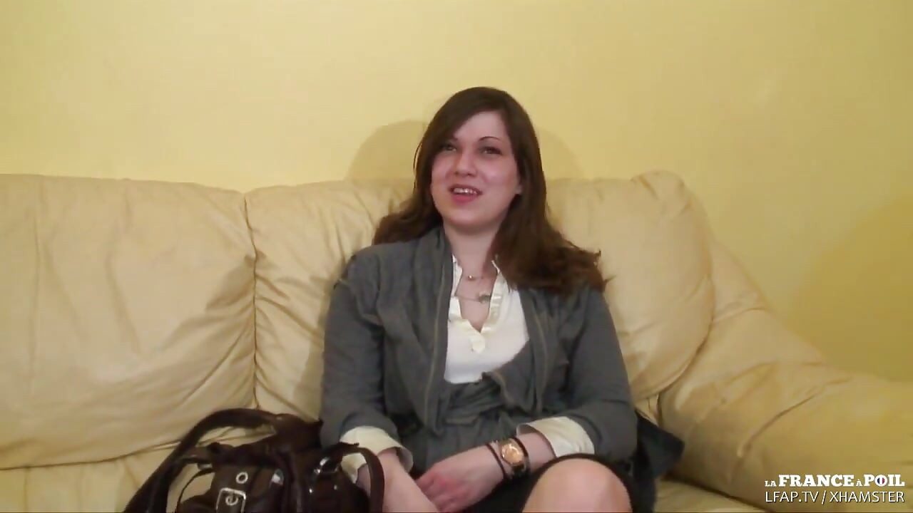 LFAP - Nagy csöcsű fiatal barna francia castingja, dupla behatolás és ököllel baszás