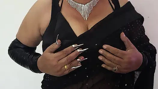 Glücklicher Udigiri, Wie Sieht Mein Schwarzer Sari Aus?