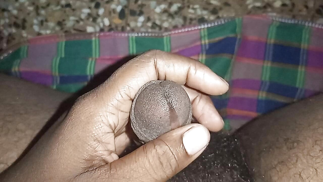 Desi-junge lutscht ehefrau büroraum und lutscht muschi