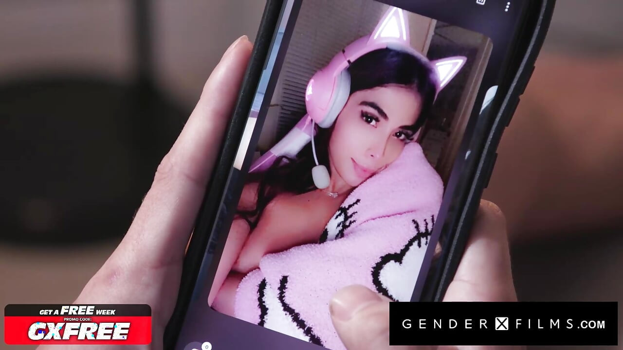 GENDERX FILMS - brunetka loszka Avery Lust Flip rucha swoją randkę w poddanie