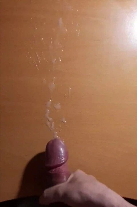 Crot sperma banyak banget