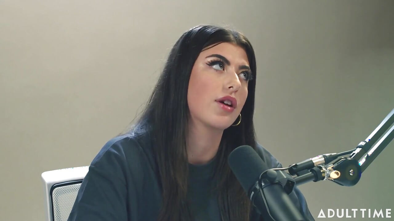 Gal Ritchie : Spiegler et amant hentai | Le podcast time pour adultes