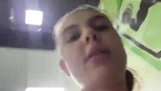 Public fucking in the gym jucielussie