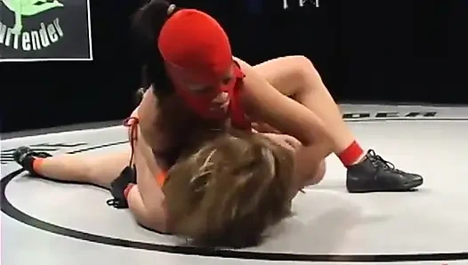 Ninja vs. si raksasa rambut pirang