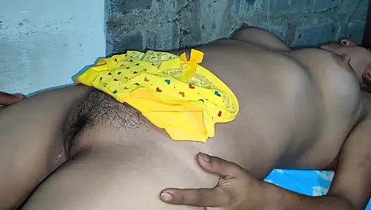 Aku ngentot memek perawanku sampai crot di dalam memek adik tiriku!