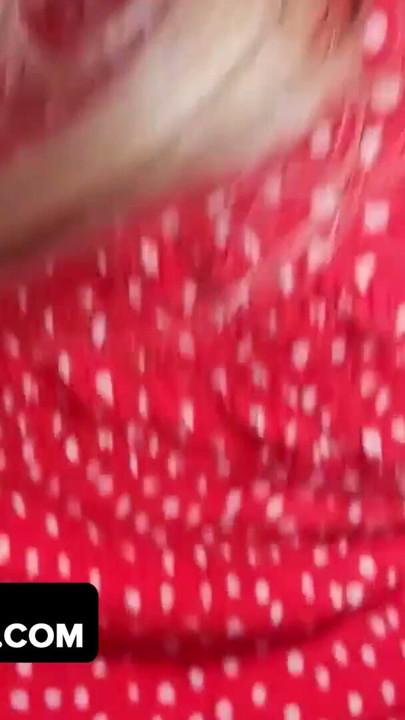 Kalın sarışın üvey kız eva nyx onu sulu genç kedi üvey baba tarafından creampied alır - babacık | Klip 1