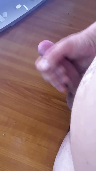 Morning handjob routine and big cum shot