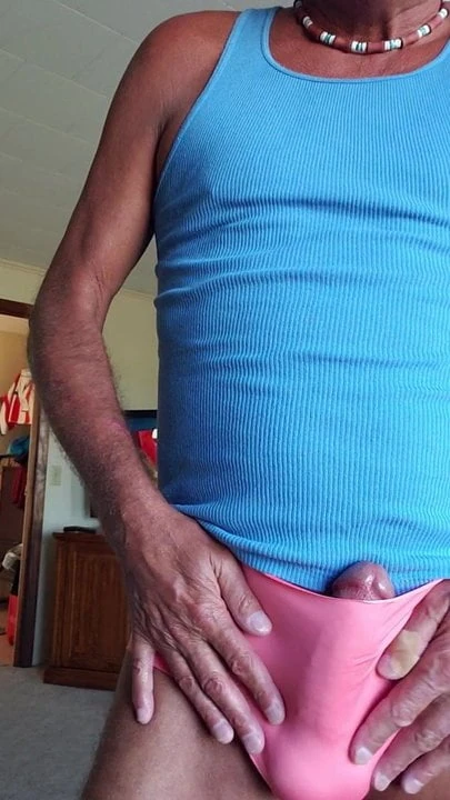 Showing off my bulge