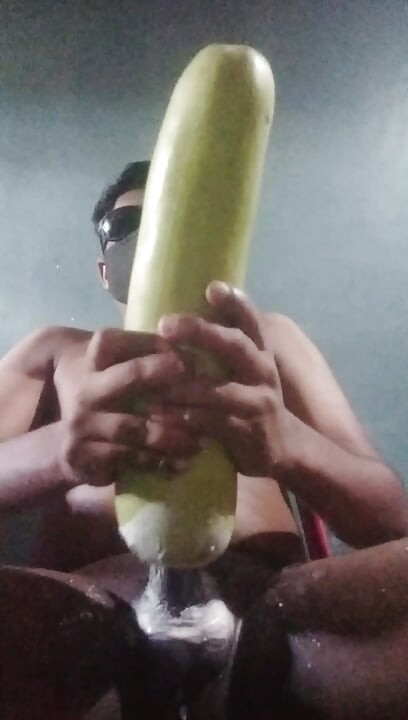 Desi boy fuck with bottleguard
