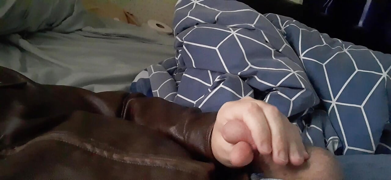 Gooning in leather and jeans
