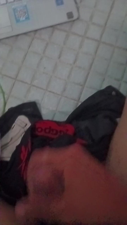 I love to masturbate