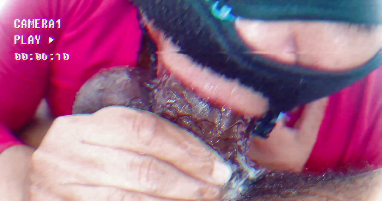 Ea poate face un truc cu mouf-ul ei!