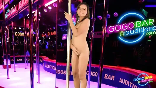 Pretty Thai Hottie Offers Tight Pussy