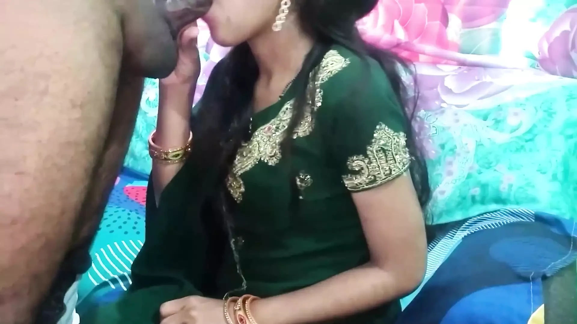 Indian Stepsister Ki Gand Mein Chudai Hindi