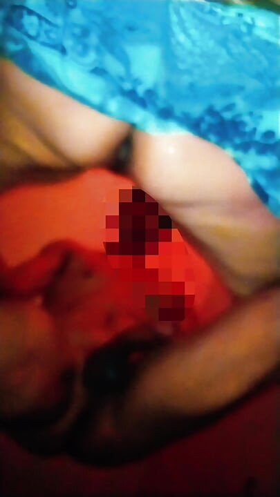 MILF with a juicy pussy, talks dirty, asks for cock and gets everything wet, how to hide this from her husband?