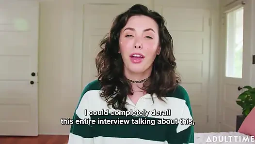 Casey Calvert Hancurkan Koleksi Berharga Penggemar! | Pornstar Interview | Khusus orang dewasa