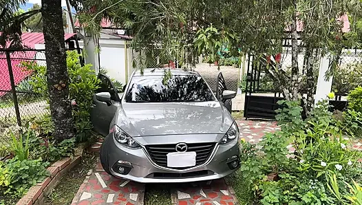 Aku ngajak adik tiri lak-ku ke kabin untuk ngentot habis-habisan di kabin