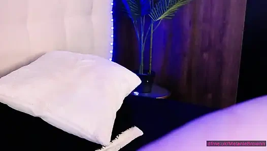 Instant Chemistry Dirty Chat. hot girl masturbation cam, Feet, runway legs!