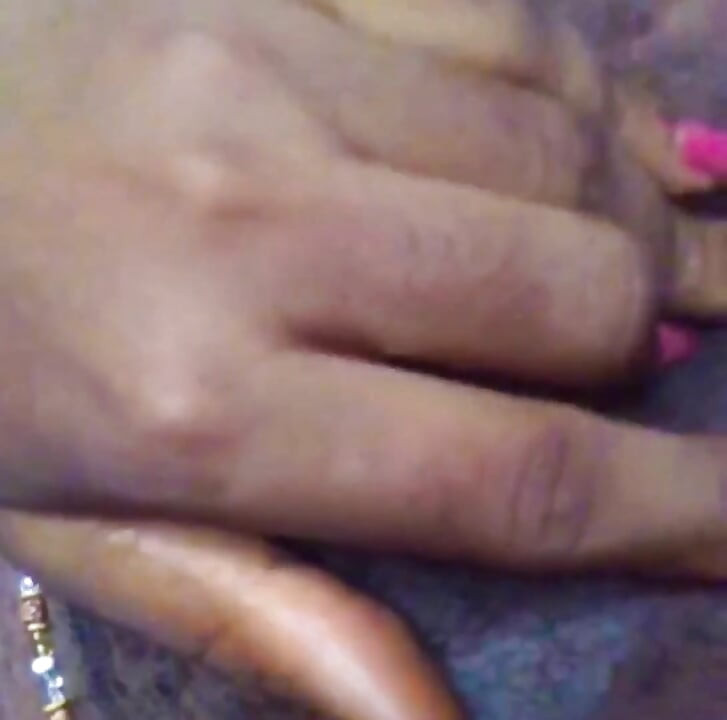 Beautiful Roselee Touching Herself on a Live Video Viral