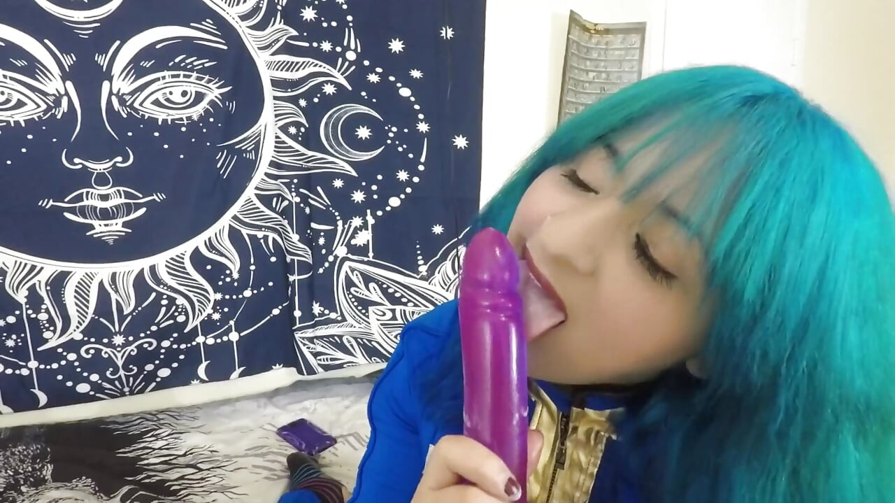Vaultdweller Plays with Her Favorite Toy
