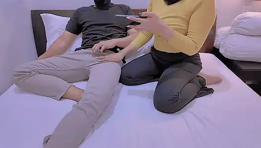 Kiralık üvey kızla izlemek yasak bir ilişkiye yol açıyor