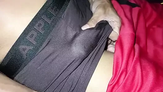 TEEN BOY HANDJOB