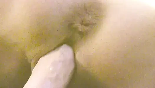 Swemature azdırıyor, götten ve domaltarak sikişiyor, dildoyla oynuyor, döl yutuyor