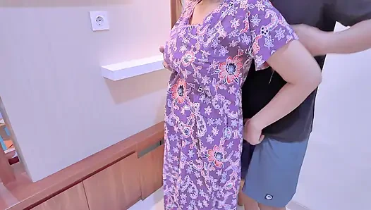 Selingkuh dengan istri tetangga saat suaminya pergi berlayar