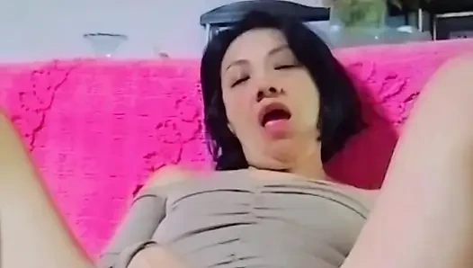 Хочешь увидеть горячую секретаршу? Насладись Dulceivanka