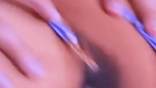 Bin ve boşalma! Tüm dölleri beline atana kadar biniyor.