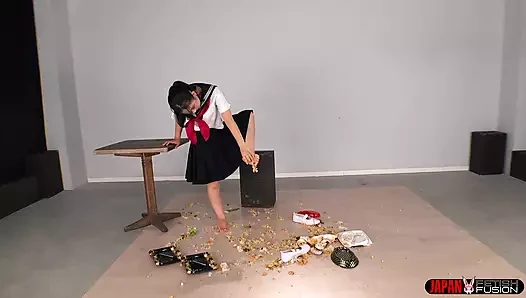 Yaramaz yemek ezme: yui shirasaki'nin oyuncu deneyi