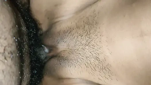 Pacar perawan bangladesh yang lagi sange pertama kali ngentot