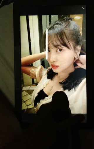 Twice Momo Cumtribute 11