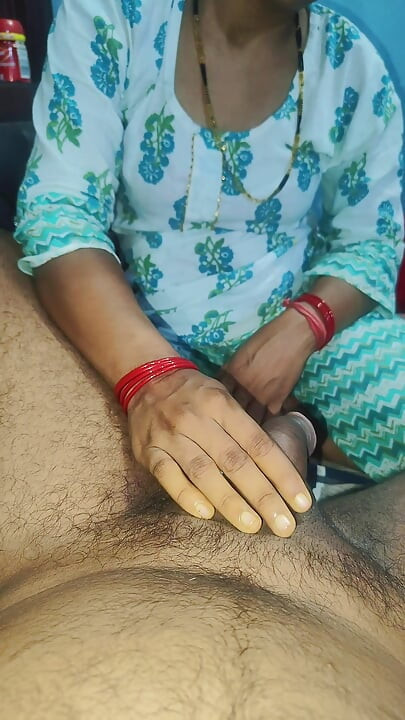 Indian kavya bhabhi sucking till cum in mouth hindi