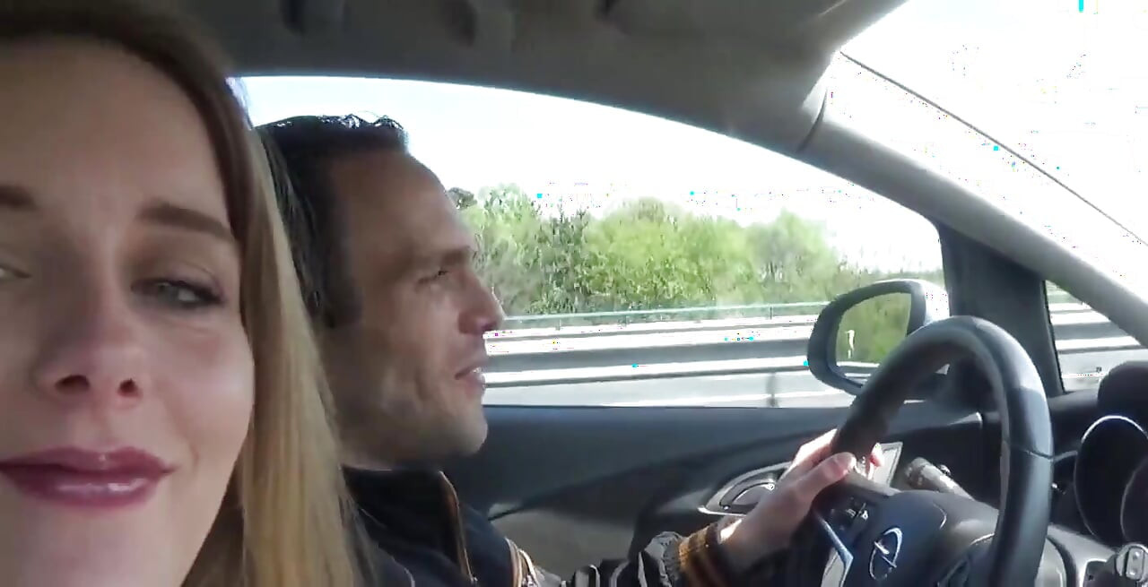 Bakom kulisserna till Gelsenkirchen Tyskland! Titta på hur vi reser, förbereda oss för en foto / video och se hur kåta vi är