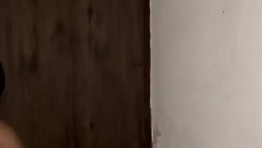 Mauka milte hi padosan ko choda