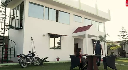 Tadapti Anjali ki chudai uske ghar me