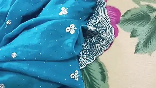 Индийская тетушка дези телугу учительница трахается голосом