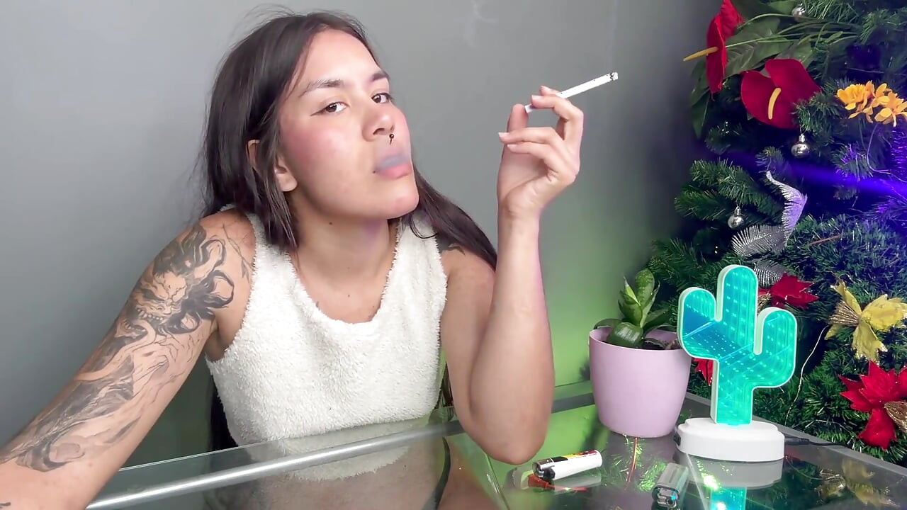 Rebel Girl Offers Yo Her Cigarrette