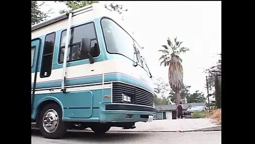 Жесткий Член И Жесткий Секс Для Брюнетки С Большими Сиськами