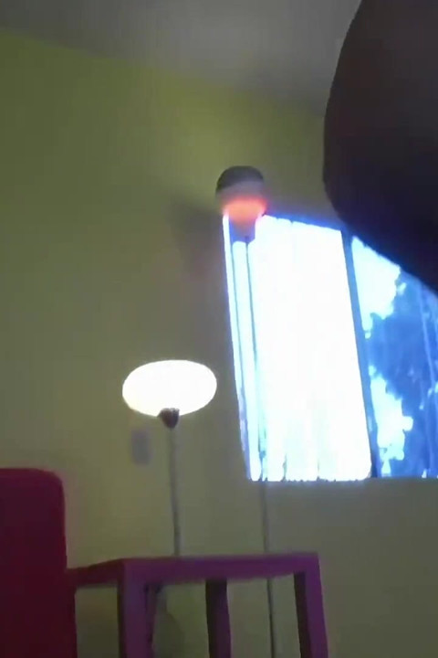Cute blonde aughties girl gets a bubbly ending