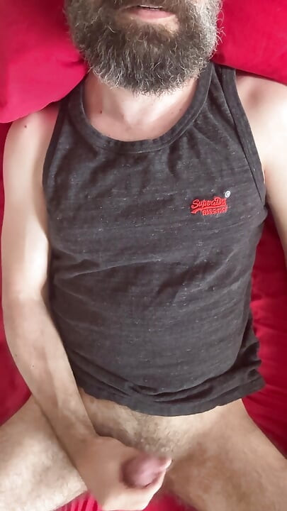 Another huge cumshot after waking up